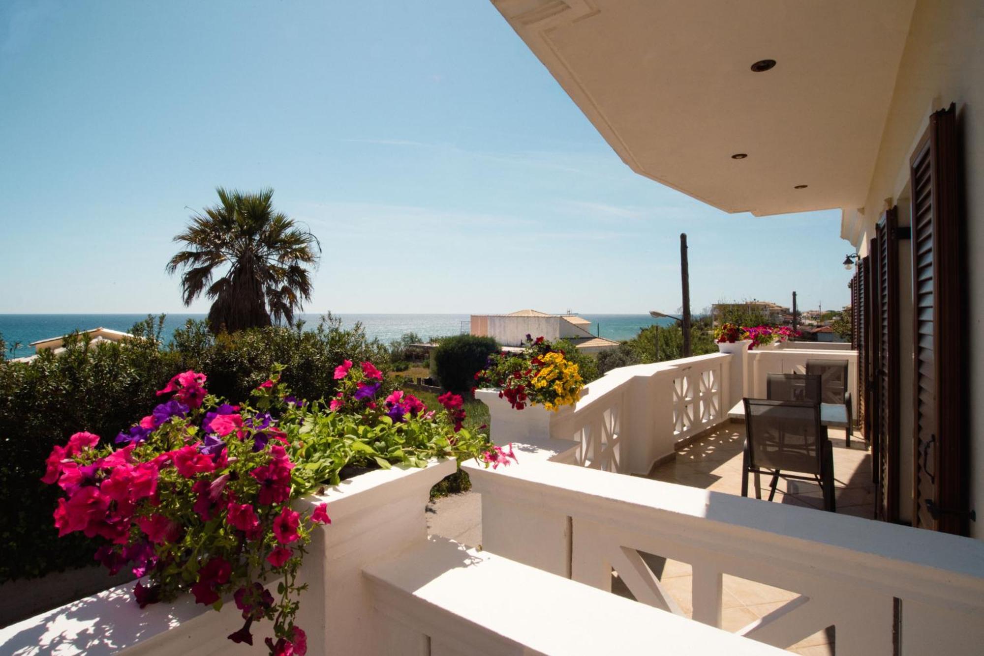 Angelique Apartments Agios Georgios  Luaran gambar